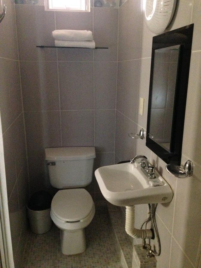Hotel Moreno Coatzacoalcos Bagian luar foto