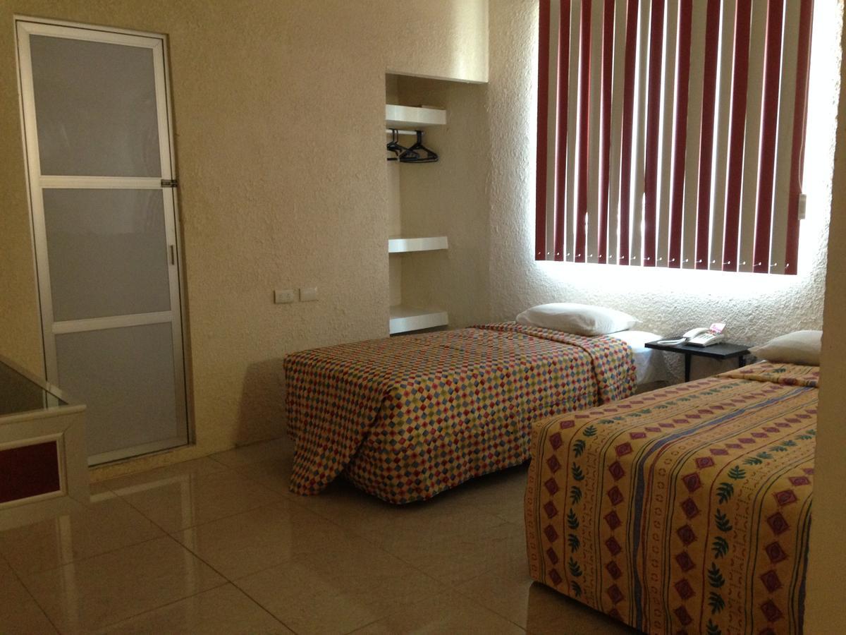 Hotel Moreno Coatzacoalcos Bagian luar foto